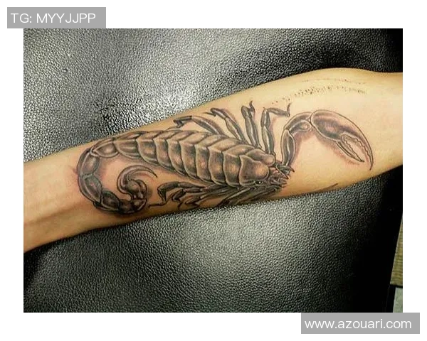 女足球星身上纹身图案背后的故事与个性展现引发热议 女足球星身上纹身图案背后的故事与个性展现引发热议